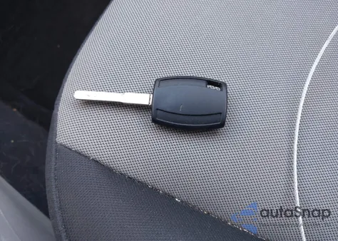 2013 Ford Fiesta S из США, поврежденный, VIN 3FADP4AJ0DM113631